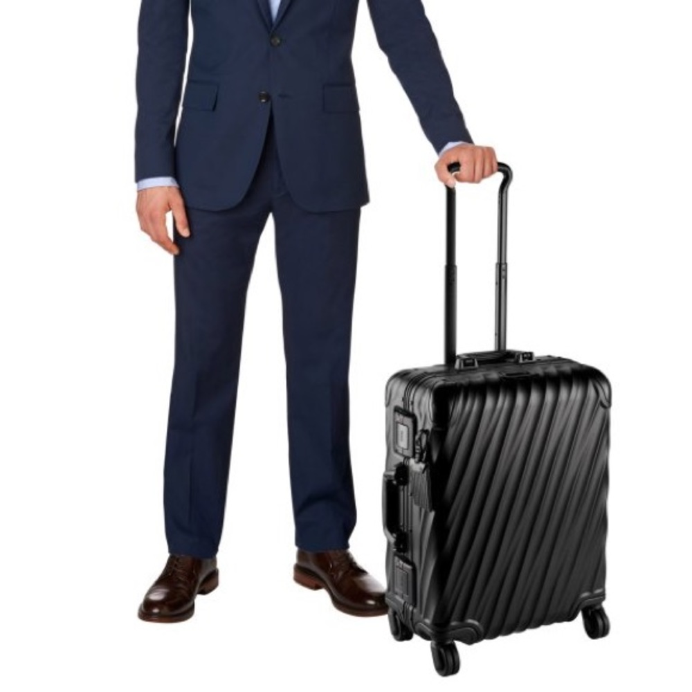 Tumi 19 DEGREE ALUMINUM Continental Carry On 36861 Matte Black